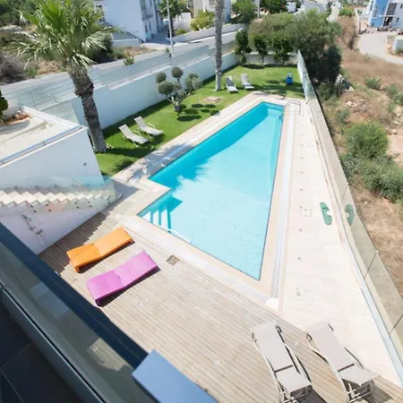 Amazing With Private Pool 1585 *