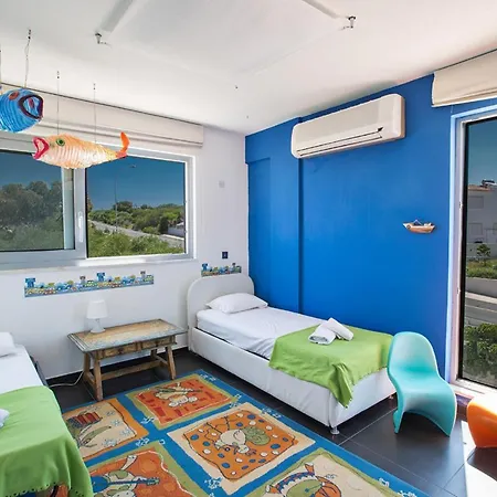 Amazing With Private Pool 1585 * بروتاراس